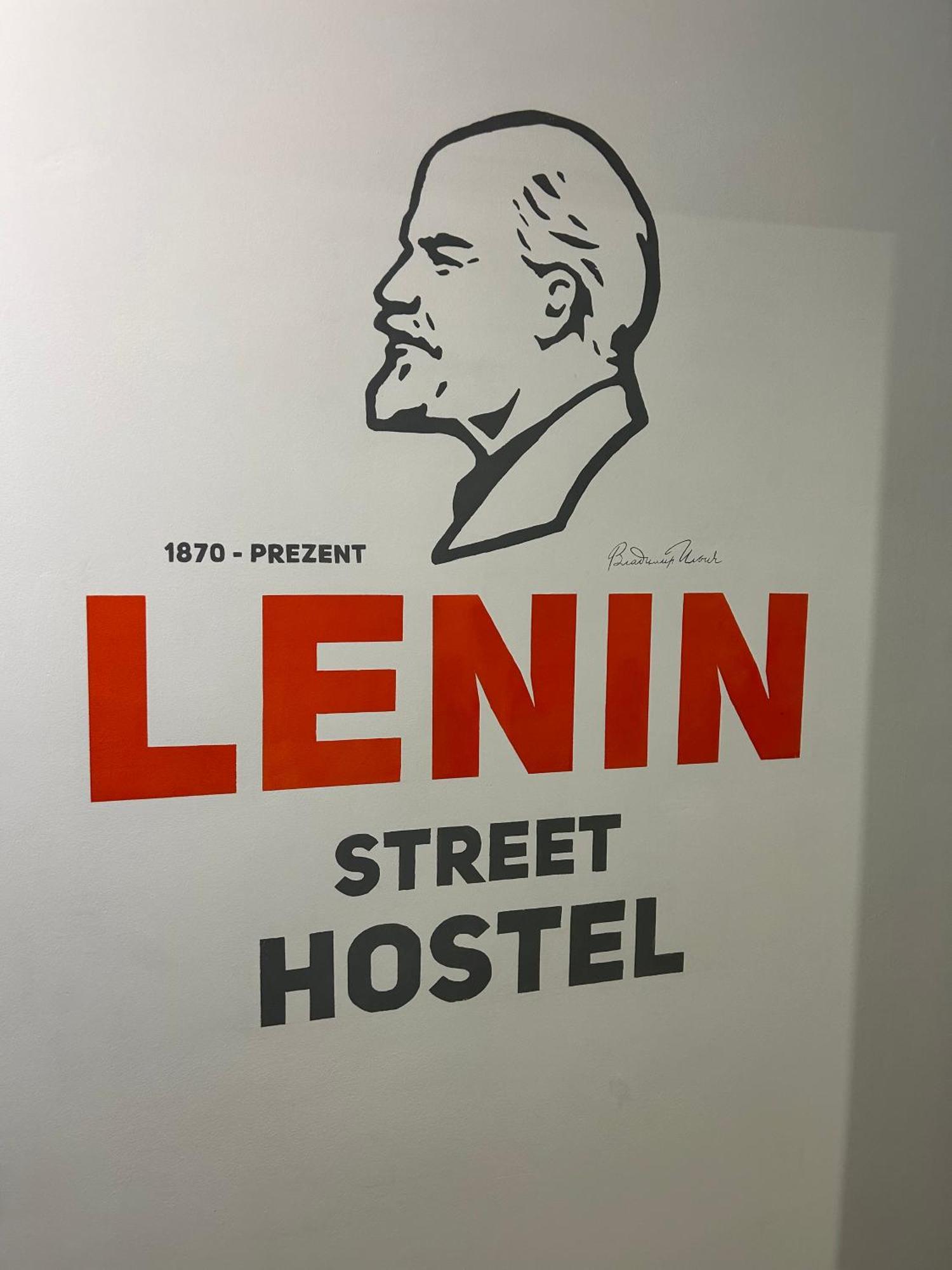 Lenin Street Hostel Tiraspol Buitenkant foto